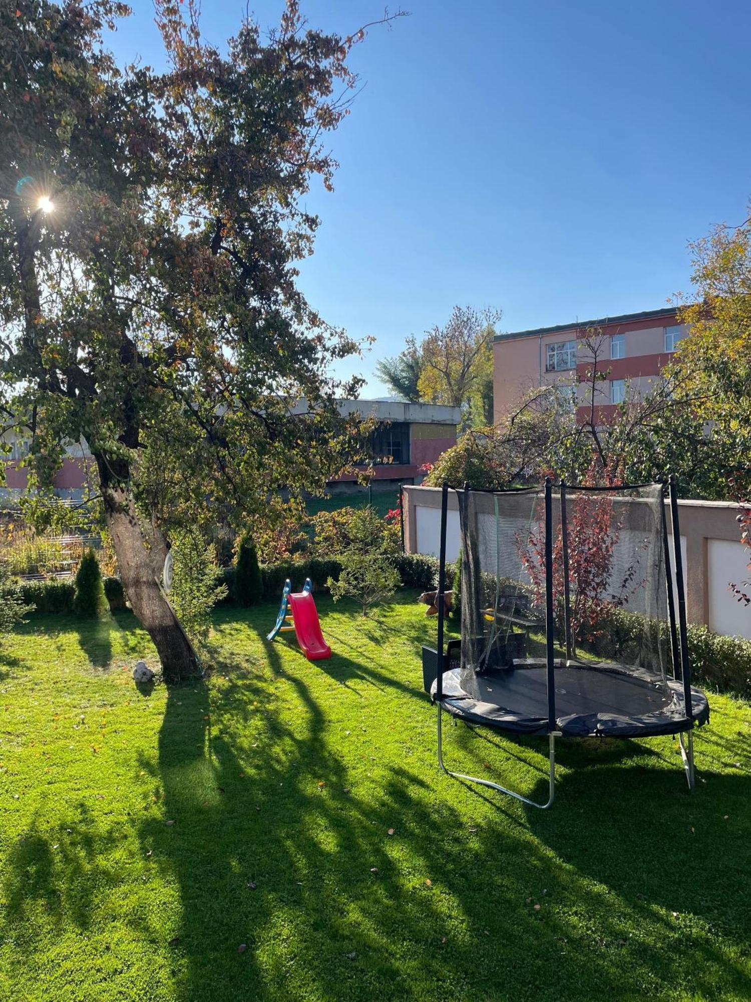 Zaraaparthotel Sofia Exteriör bild
